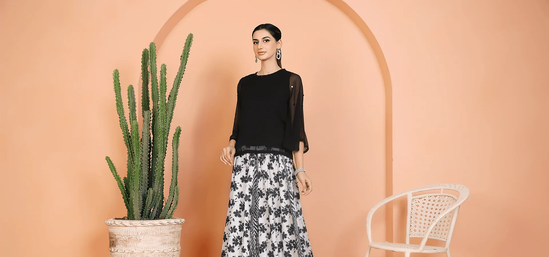 How Lightweight Fabrics Became Essential in Modern Eastern Fashion